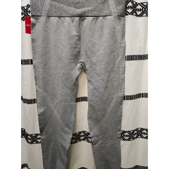 NWT Spanx spacedye cloudy grey seamless sculpt legging large - Picture 8 of 12
